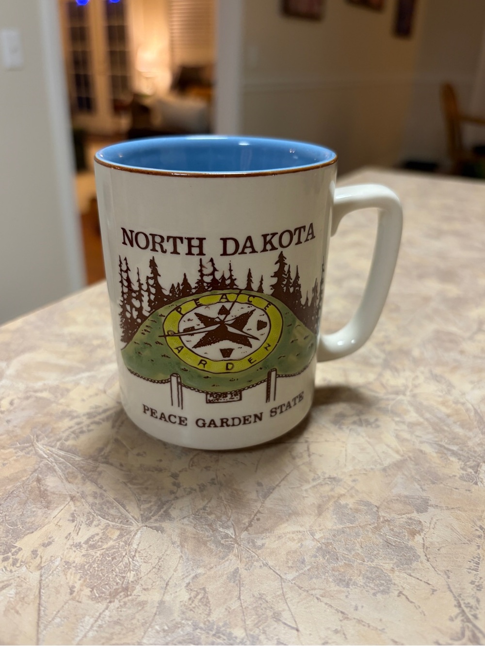 Vintage North Dakota Peace Garden State Ceramic Coffee Mug - Blue Interior